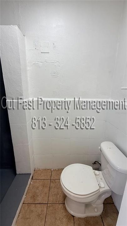 В аренду: $825 (0 спален, 1 ванн, 250 Квадратных фут)