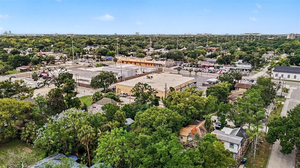 For Sale: $325,000 (2 beds, 1 baths, 1014 Square Feet)