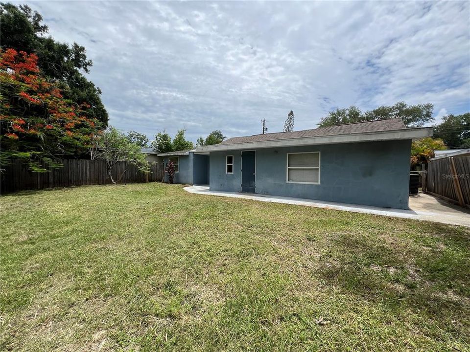 For Sale: $349,900 (3 beds, 2 baths, 1776 Square Feet)