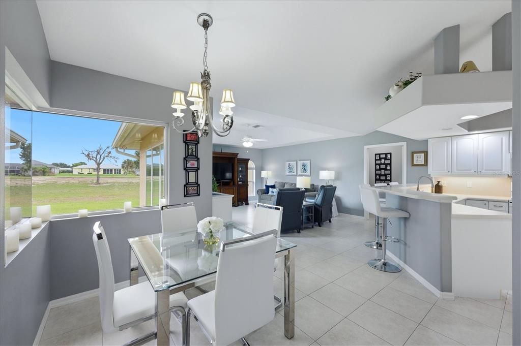 En Venta: $399,000 (3 camas, 2 baños, 2242 Pies cuadrados)