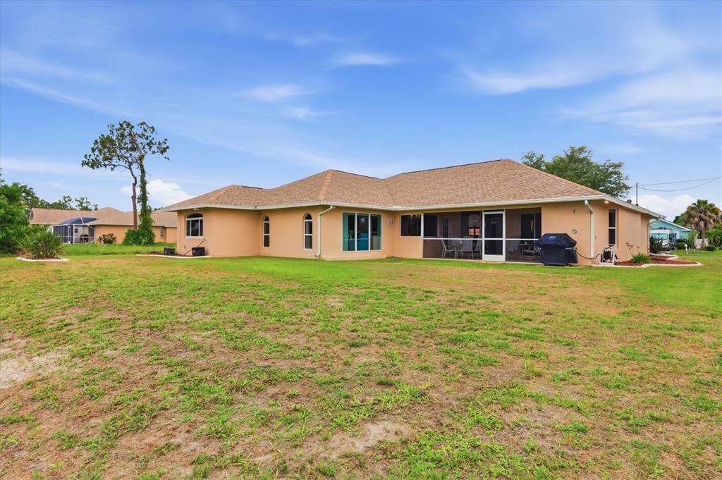 En Venta: $399,000 (3 camas, 2 baños, 2242 Pies cuadrados)