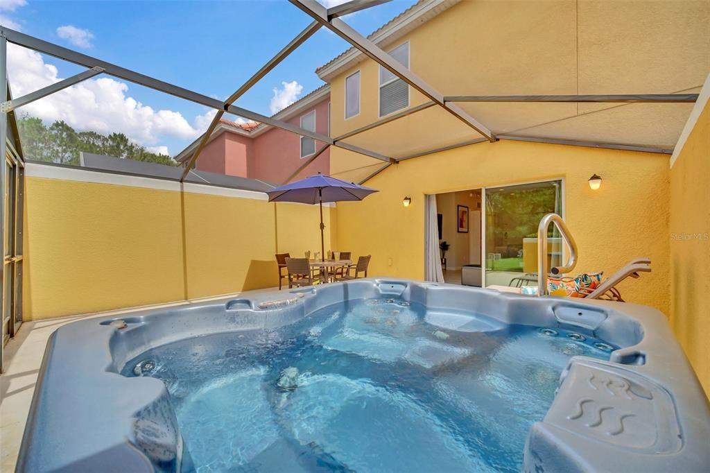 For Sale: $265,900 (2 beds, 2 baths, 1161 Square Feet)