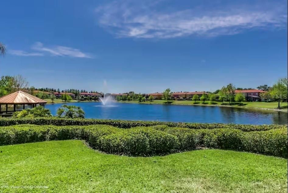 For Sale: $265,900 (2 beds, 2 baths, 1161 Square Feet)