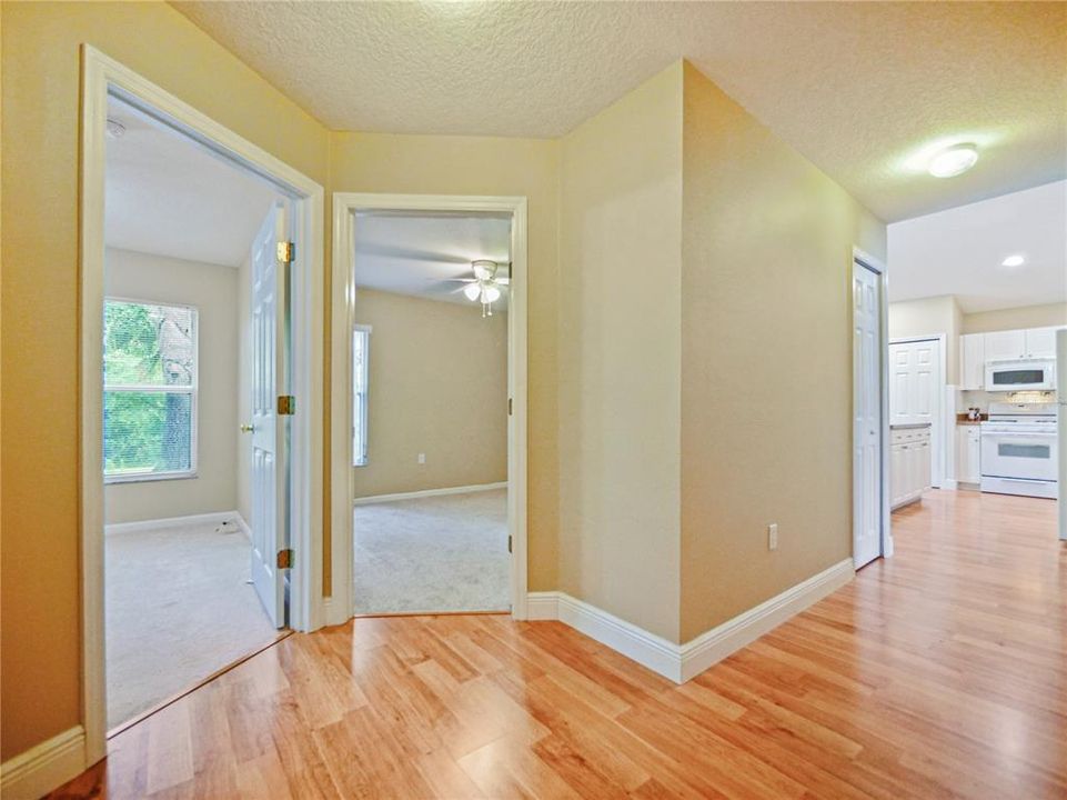 For Sale: $349,900 (3 beds, 2 baths, 1501 Square Feet)