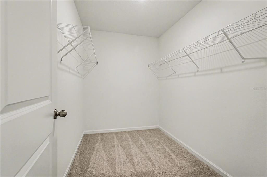 For Rent: $1,695 (3 beds, 2 baths, 1386 Square Feet)