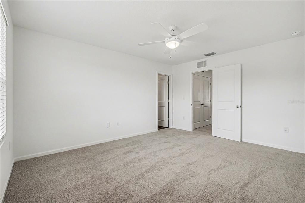 For Rent: $1,695 (3 beds, 2 baths, 1386 Square Feet)