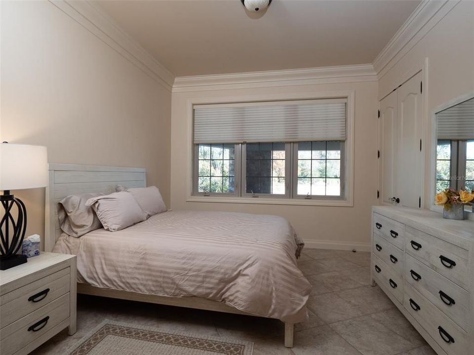 En Venta: $7,885,000 (5 camas, 2 baños, 6818 Pies cuadrados)