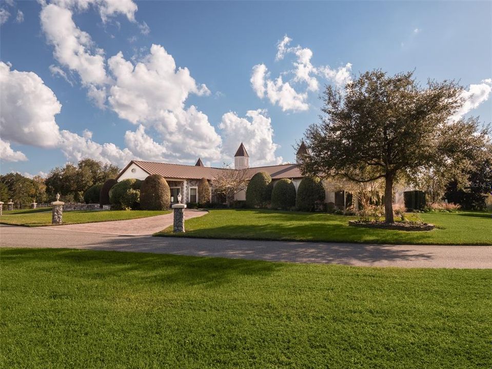 En Venta: $7,885,000 (5 camas, 2 baños, 6818 Pies cuadrados)