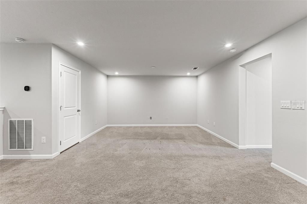 En Venta: $469,900 (4 camas, 3 baños, 2574 Pies cuadrados)