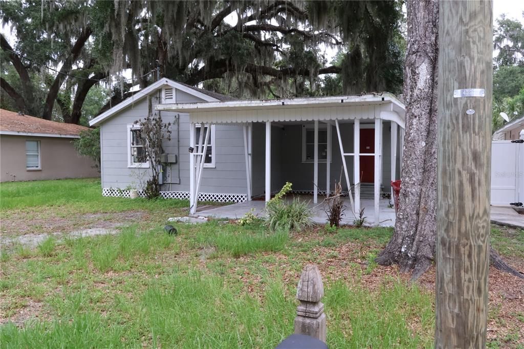 For Sale: $199,900 (3 beds, 1 baths, 1180 Square Feet)