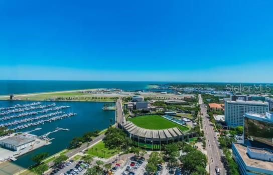 For Sale: $585,000 (3 beds, 1 baths, 908 Square Feet)