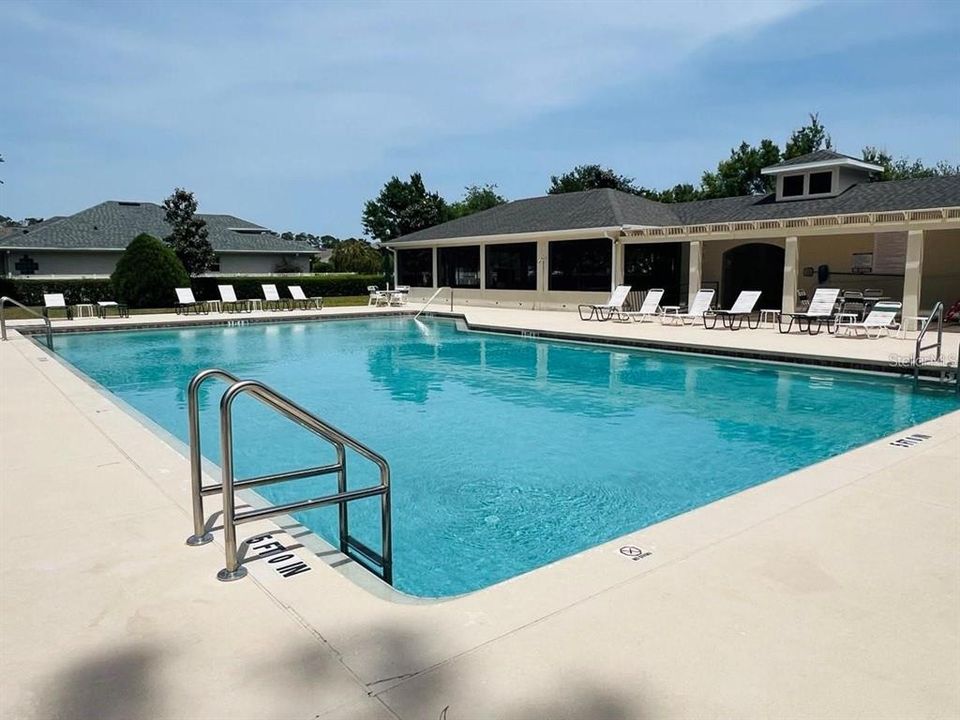 For Rent: $1,900 (3 beds, 2 baths, 1939 Square Feet)