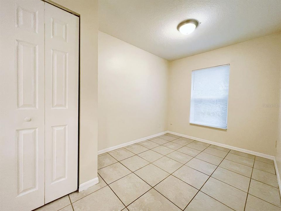 For Rent: $1,650 (3 beds, 2 baths, 810 Square Feet)