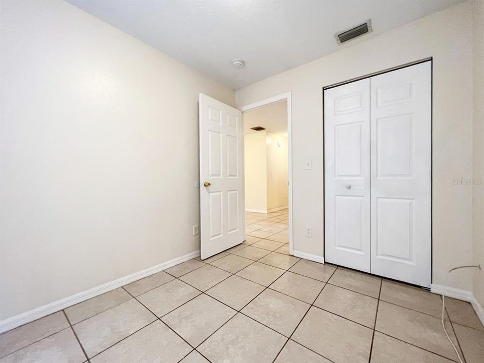 For Rent: $1,650 (3 beds, 2 baths, 810 Square Feet)
