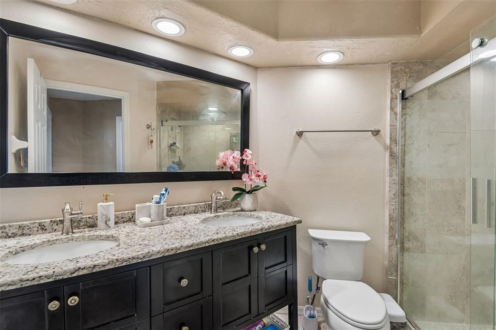 For Sale: $430,000 (3 beds, 2 baths, 2781 Square Feet)