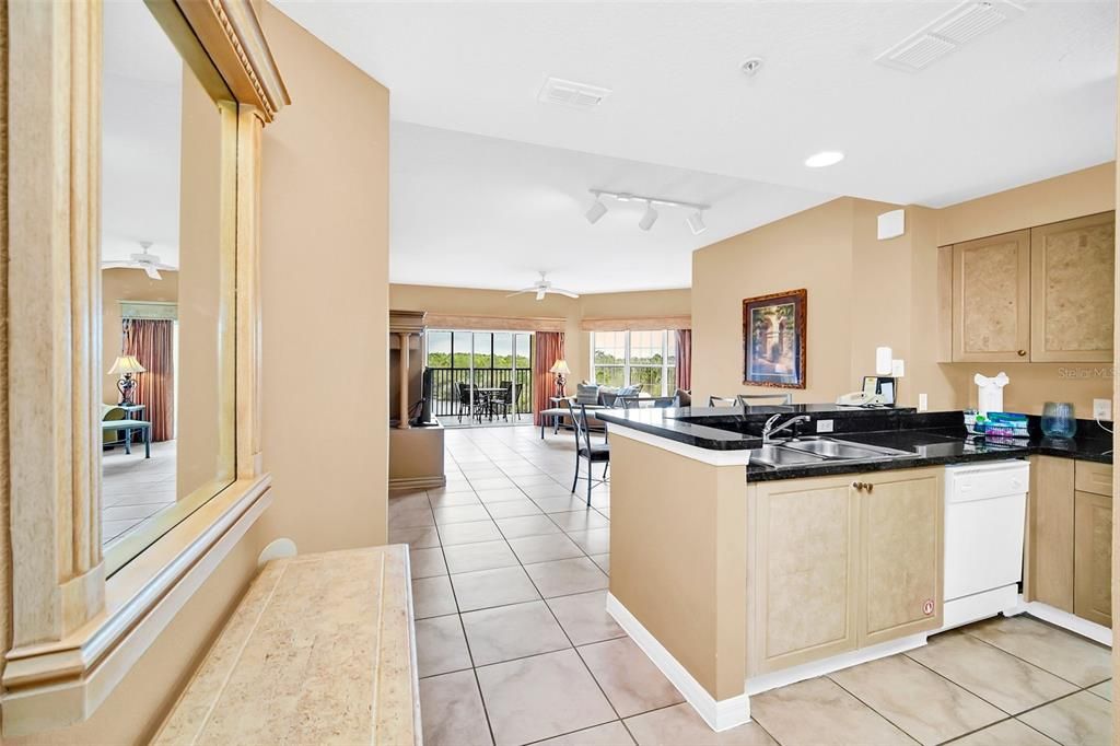 For Rent: $2,100 (2 beds, 2 baths, 1178 Square Feet)