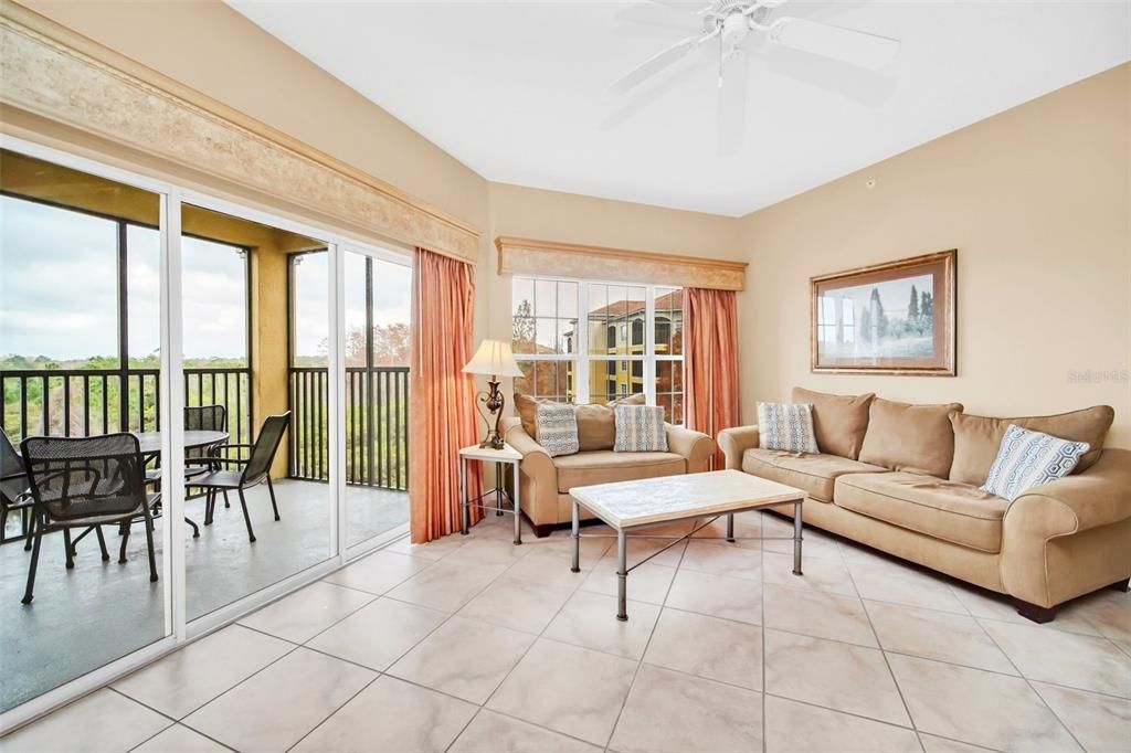 For Rent: $2,100 (2 beds, 2 baths, 1178 Square Feet)