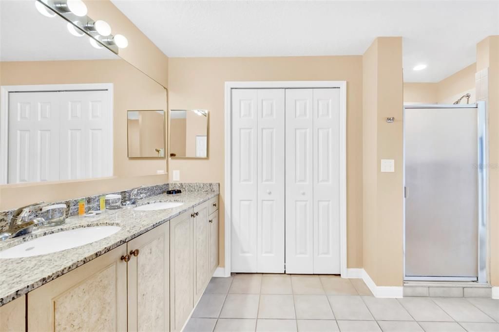 For Rent: $2,100 (2 beds, 2 baths, 1178 Square Feet)