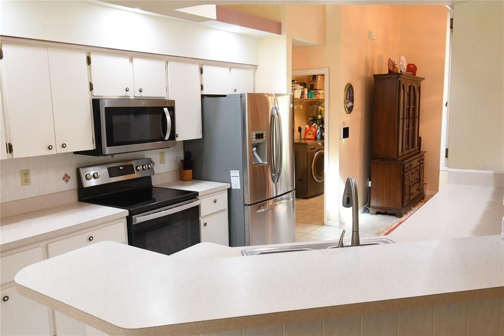 待售: $475,000 (3 贝兹, 3 浴室, 1955 平方英尺)