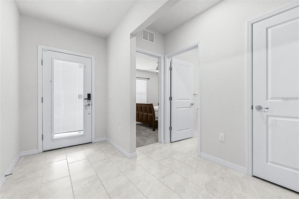 For Rent: $2,100 (3 beds, 2 baths, 1659 Square Feet)