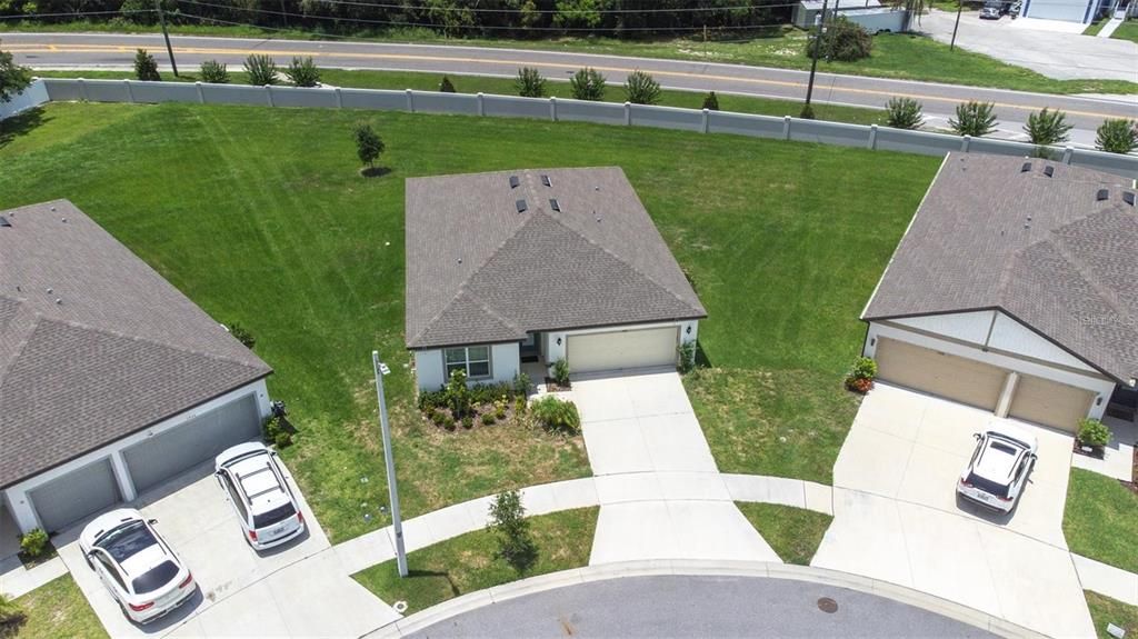 For Rent: $2,100 (3 beds, 2 baths, 1659 Square Feet)