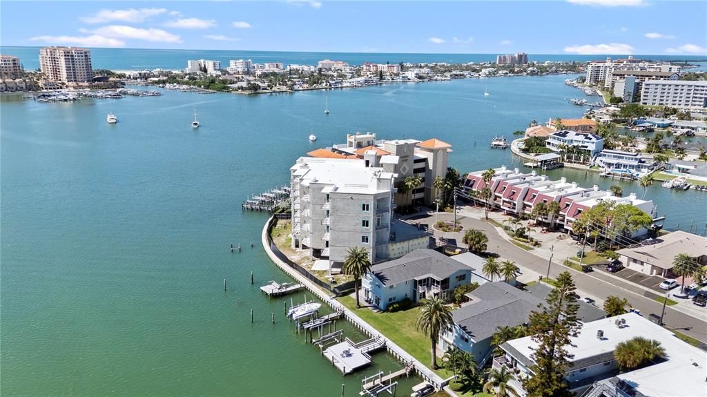 En Venta: $1,894,300 (3 camas, 3 baños, 1986 Pies cuadrados)