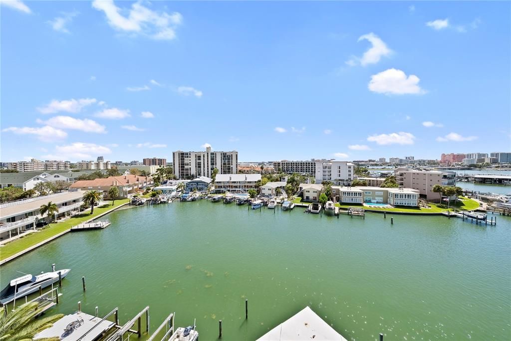 En Venta: $1,894,300 (3 camas, 3 baños, 1986 Pies cuadrados)