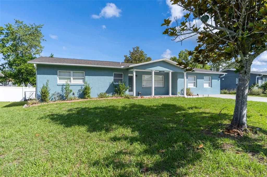En Venta: $229,000 (3 camas, 2 baños, 2150 Pies cuadrados)