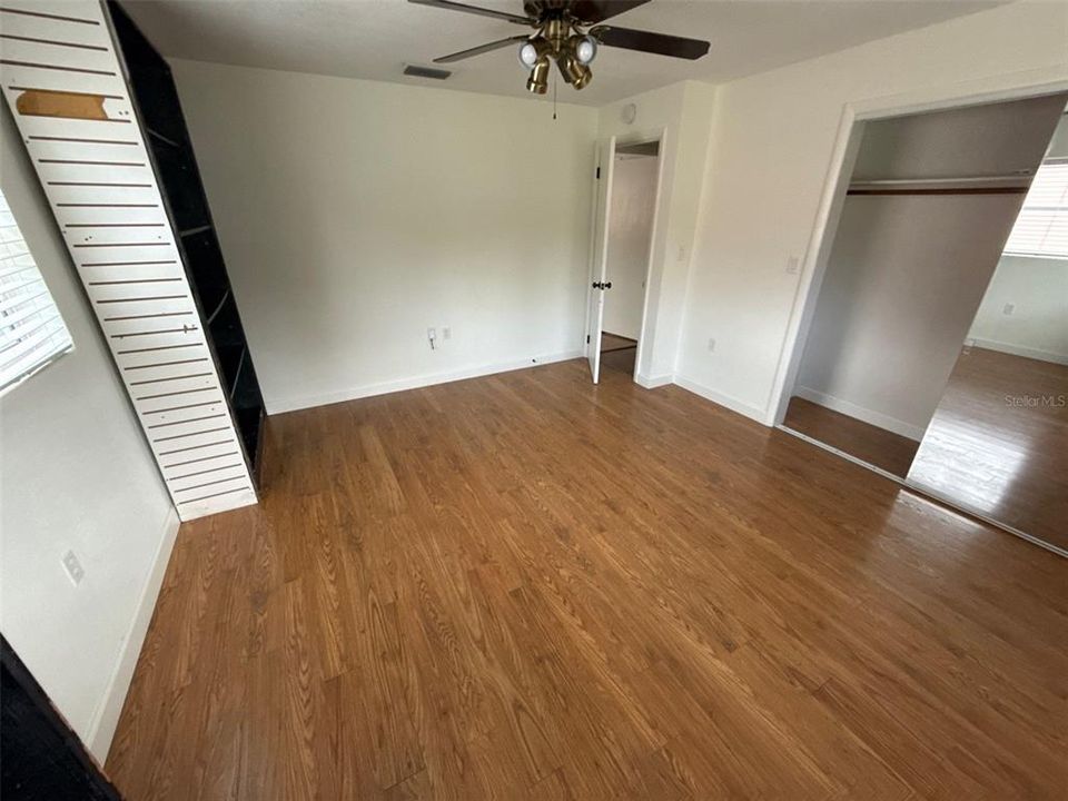 En Venta: $229,000 (3 camas, 2 baños, 2150 Pies cuadrados)