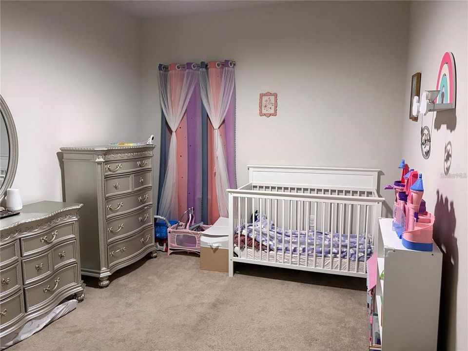 En Renta: $2,495 (3 camas, 2 baños, 1996 Pies cuadrados)