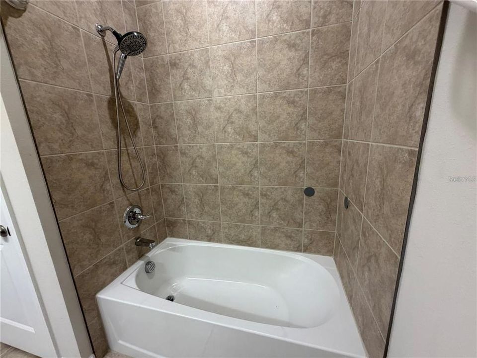 En Renta: $2,495 (3 camas, 2 baños, 1996 Pies cuadrados)