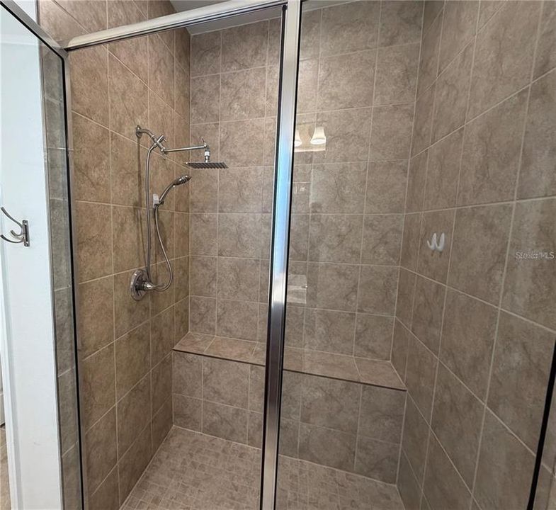 En Renta: $2,495 (3 camas, 2 baños, 1996 Pies cuadrados)