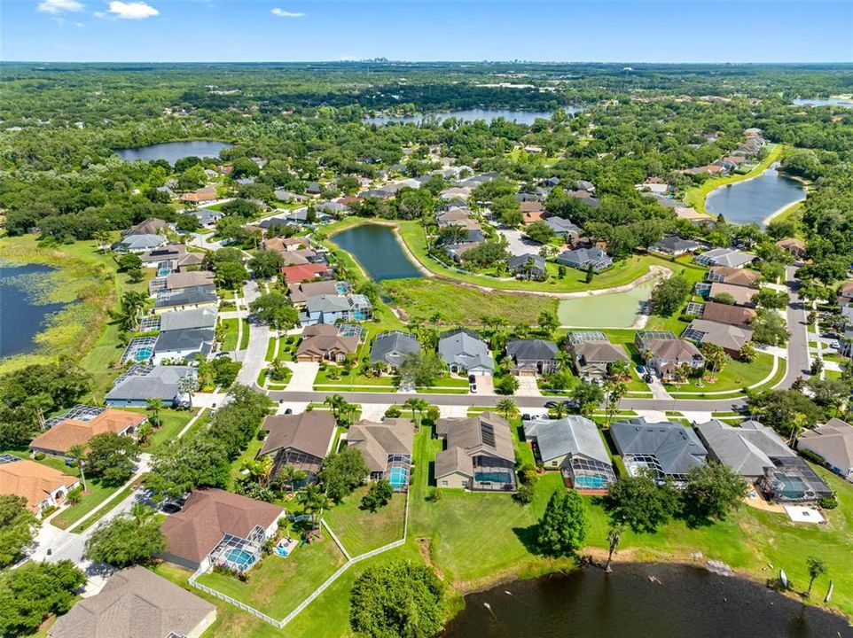 На продажу: $799,999 (4 спален, 3 ванн, 2563 Квадратных фут)
