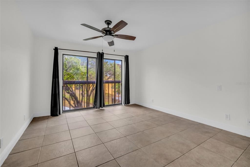 For Sale: $350,000 (3 beds, 2 baths, 1393 Square Feet)