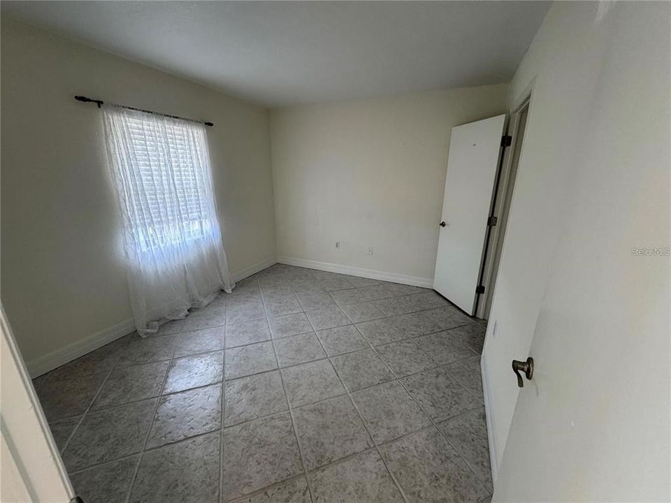 For Rent: $2,000 (2 beds, 2 baths, 1050 Square Feet)