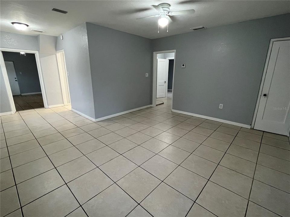 For Rent: $1,585 (3 beds, 2 baths, 1224 Square Feet)