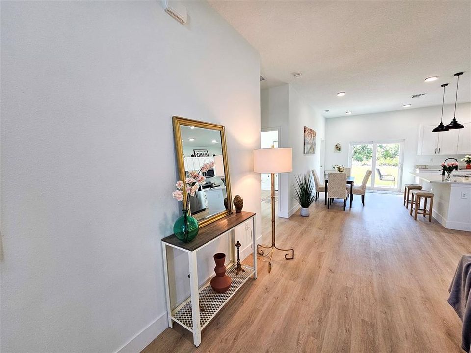 For Sale: $325,000 (4 beds, 2 baths, 1903 Square Feet)