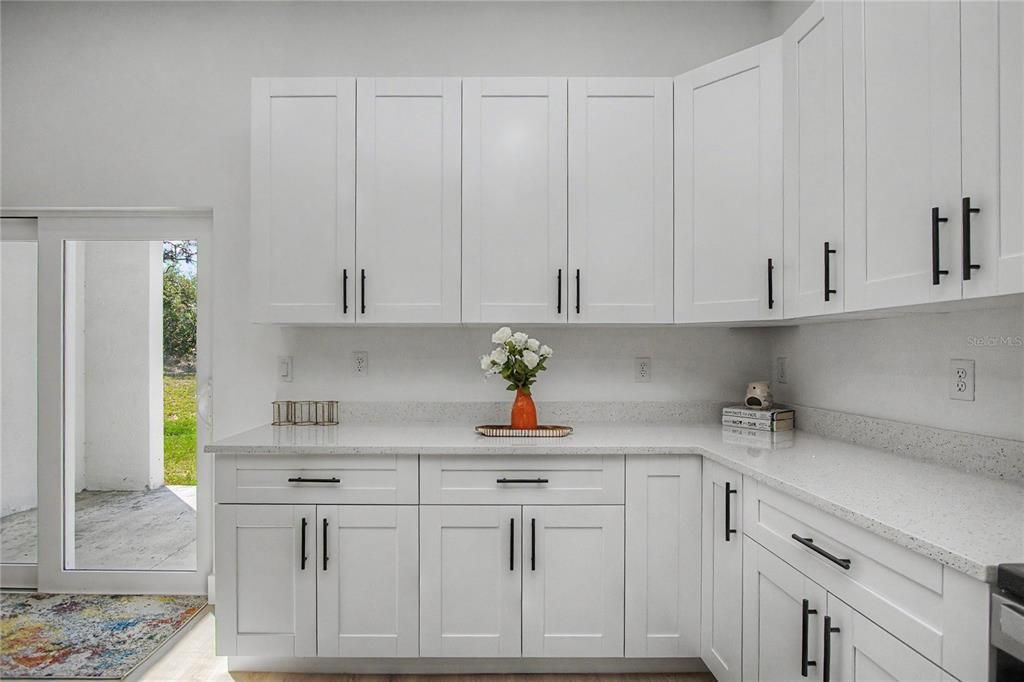 For Sale: $325,000 (4 beds, 2 baths, 1903 Square Feet)