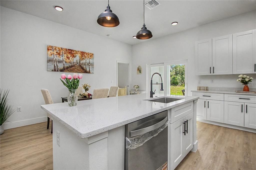 For Sale: $325,000 (4 beds, 2 baths, 1903 Square Feet)