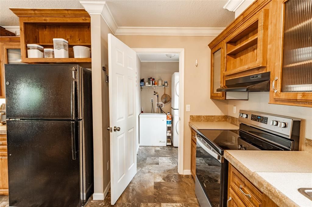 For Sale: $375,000 (4 beds, 2 baths, 1736 Square Feet)