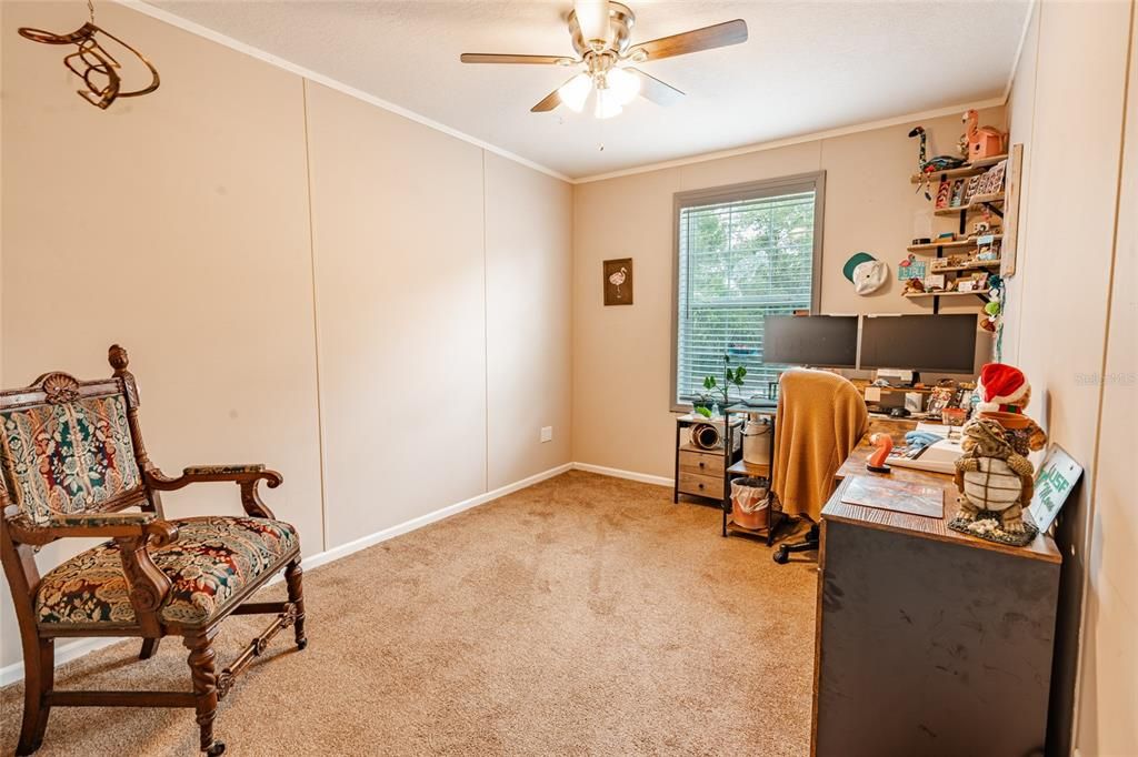 For Sale: $375,000 (4 beds, 2 baths, 1736 Square Feet)