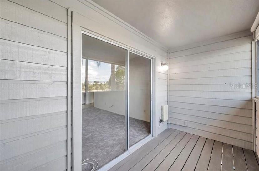 For Sale: $127,500 (1 beds, 1 baths, 525 Square Feet)