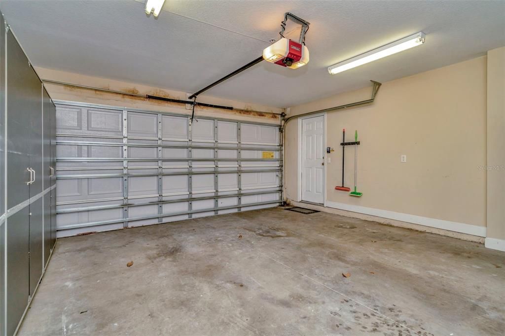 For Rent: $4,000 (3 beds, 3 baths, 1971 Square Feet)