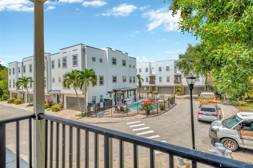 For Rent: $4,000 (3 beds, 3 baths, 1971 Square Feet)
