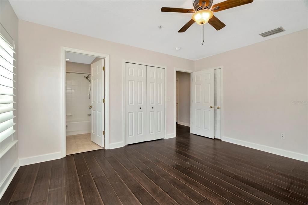 For Rent: $4,000 (3 beds, 3 baths, 1971 Square Feet)