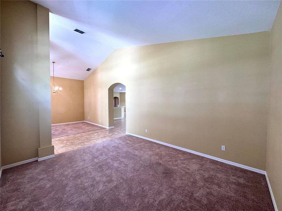 For Rent: $3,399 (4 beds, 2 baths, 2288 Square Feet)