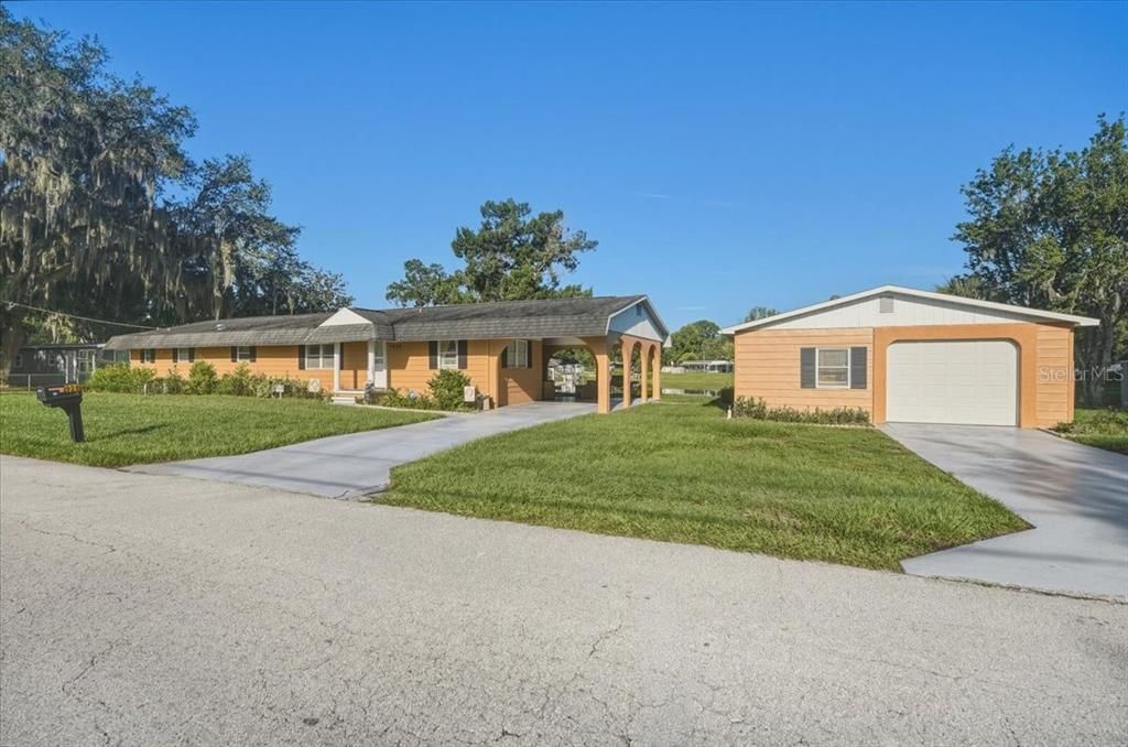 For Sale: $237,000 (2 beds, 2 baths, 1398 Square Feet)