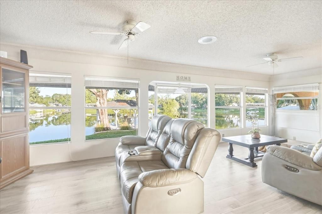 For Sale: $237,000 (2 beds, 2 baths, 1398 Square Feet)