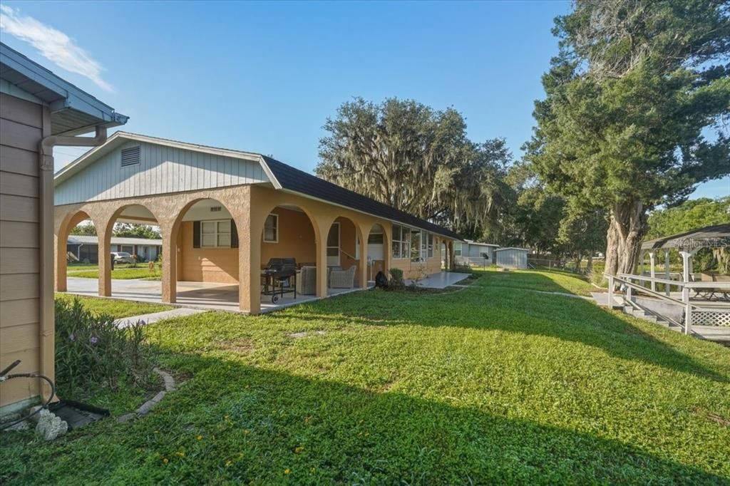 For Sale: $237,000 (2 beds, 2 baths, 1398 Square Feet)