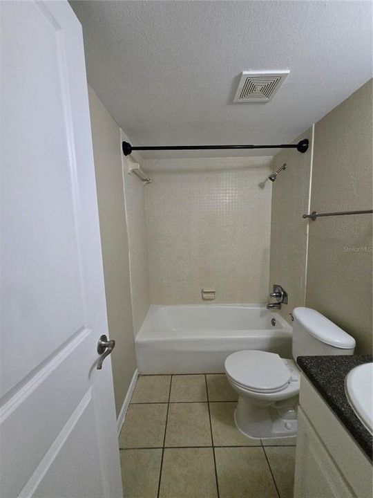 For Rent: $1,275 (2 beds, 2 baths, 900 Square Feet)